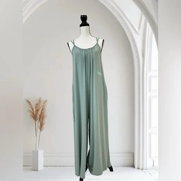 NWT Wasabi + Mint Romper - Picture 1 of 8